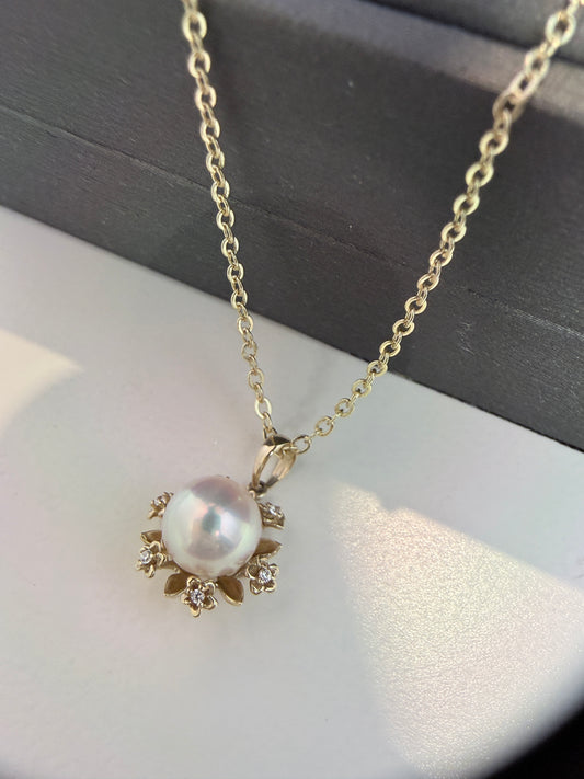 Sunflower Japanese akoya pendant