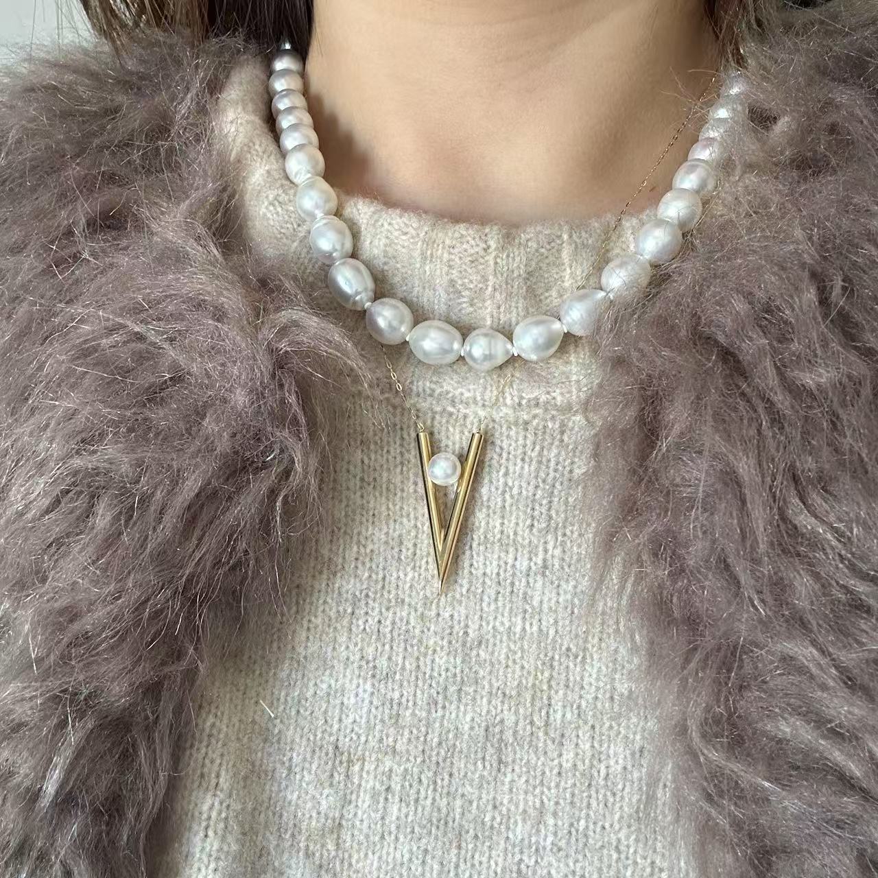 South White Baroque Sea Pearl Necklace