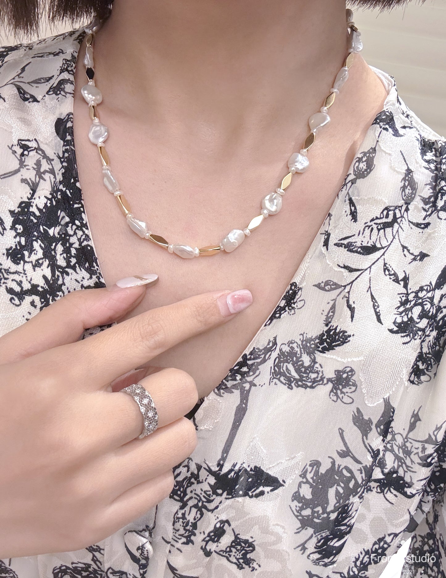 Freshwater Pearl keshi Necklace