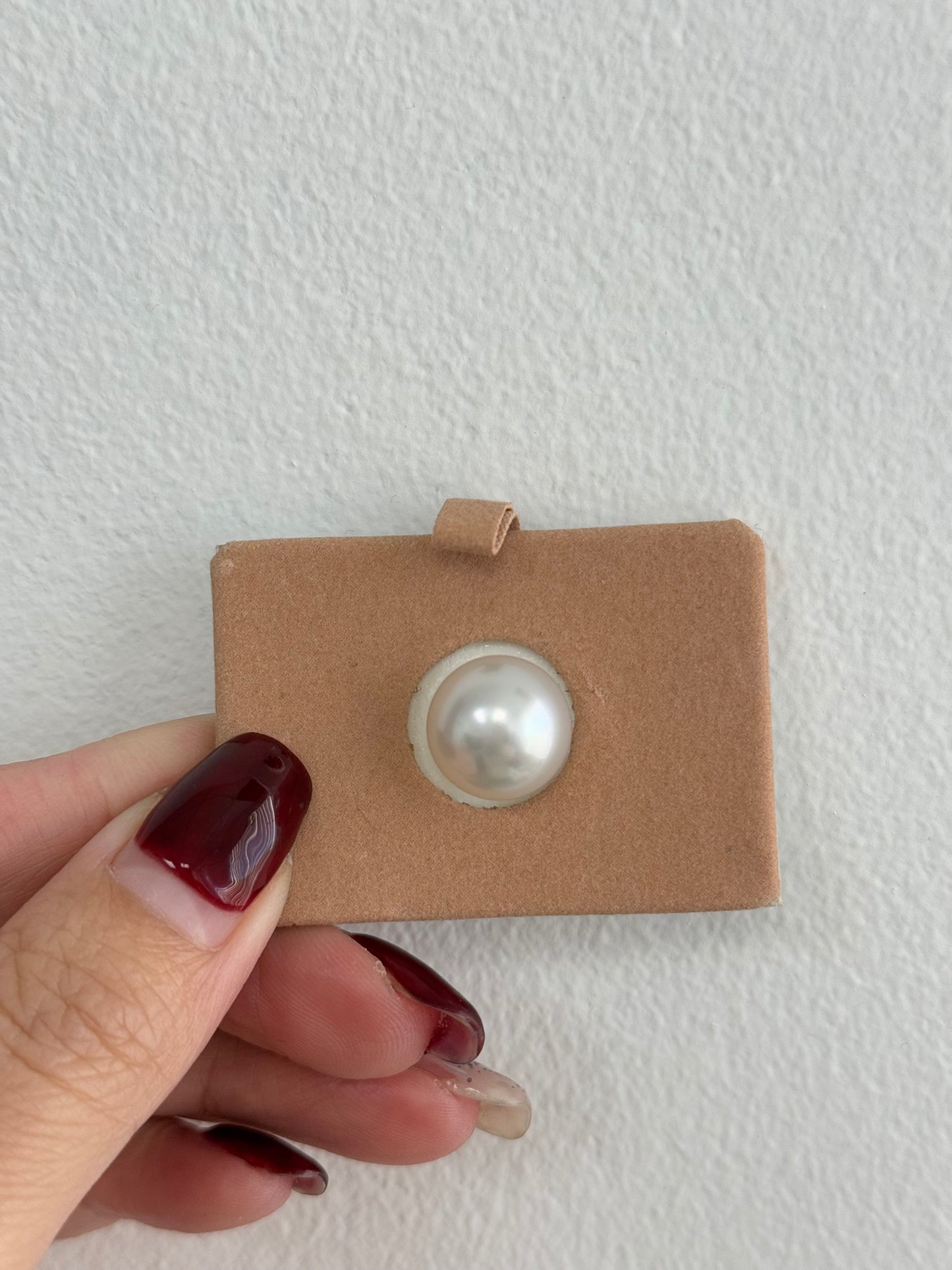 White south Sea Pearl,Single Button 12.6mm AAA/AA Paspaley