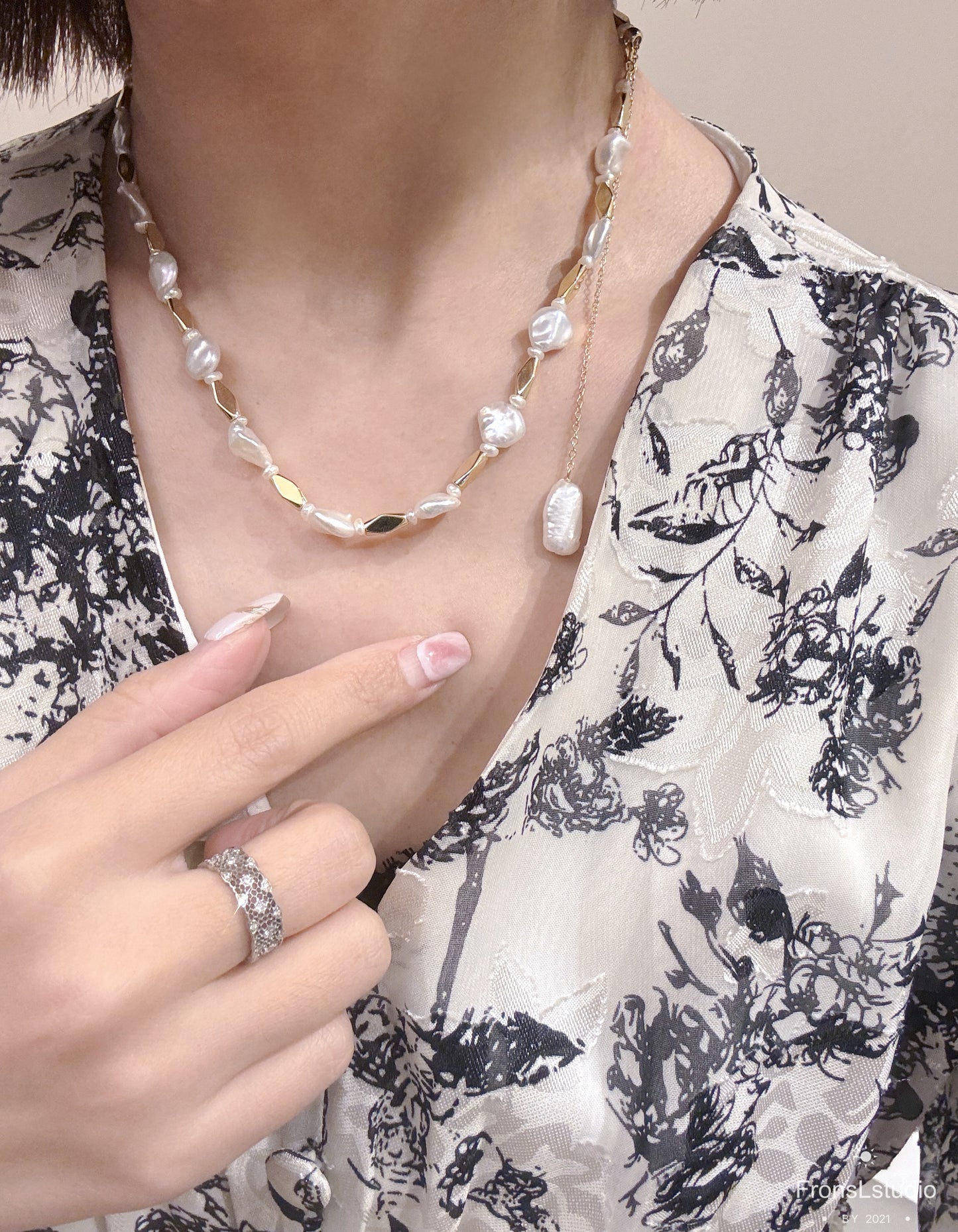 Freshwater Pearl keshi Necklace