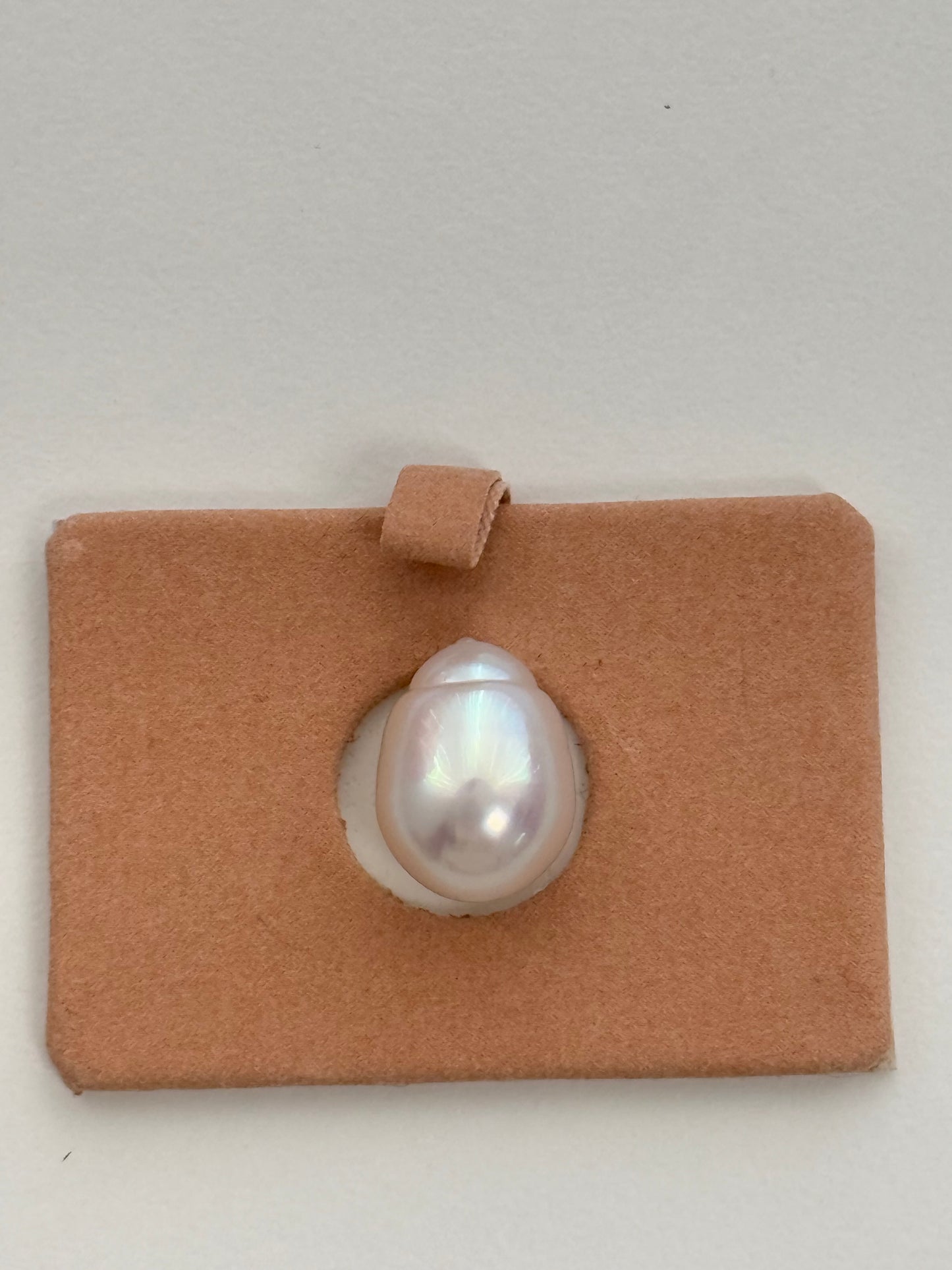 White south Sea Pearl,Single Drop 11.8✖️15.3mm GEM Lustre Paspaley