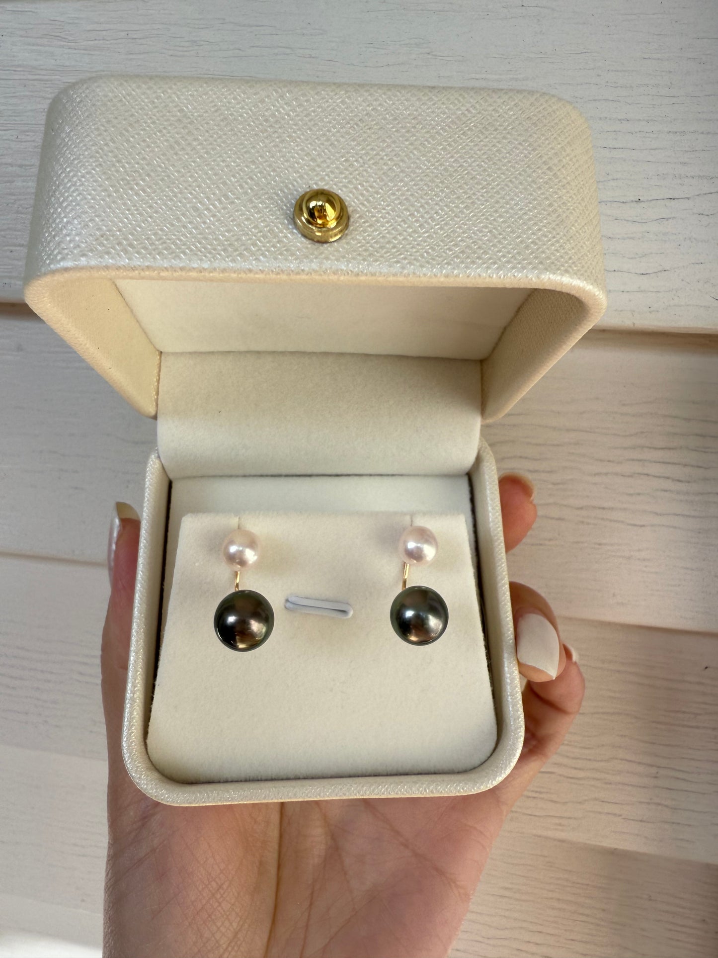 18k solid Gold Akoya & Tahitian earrings