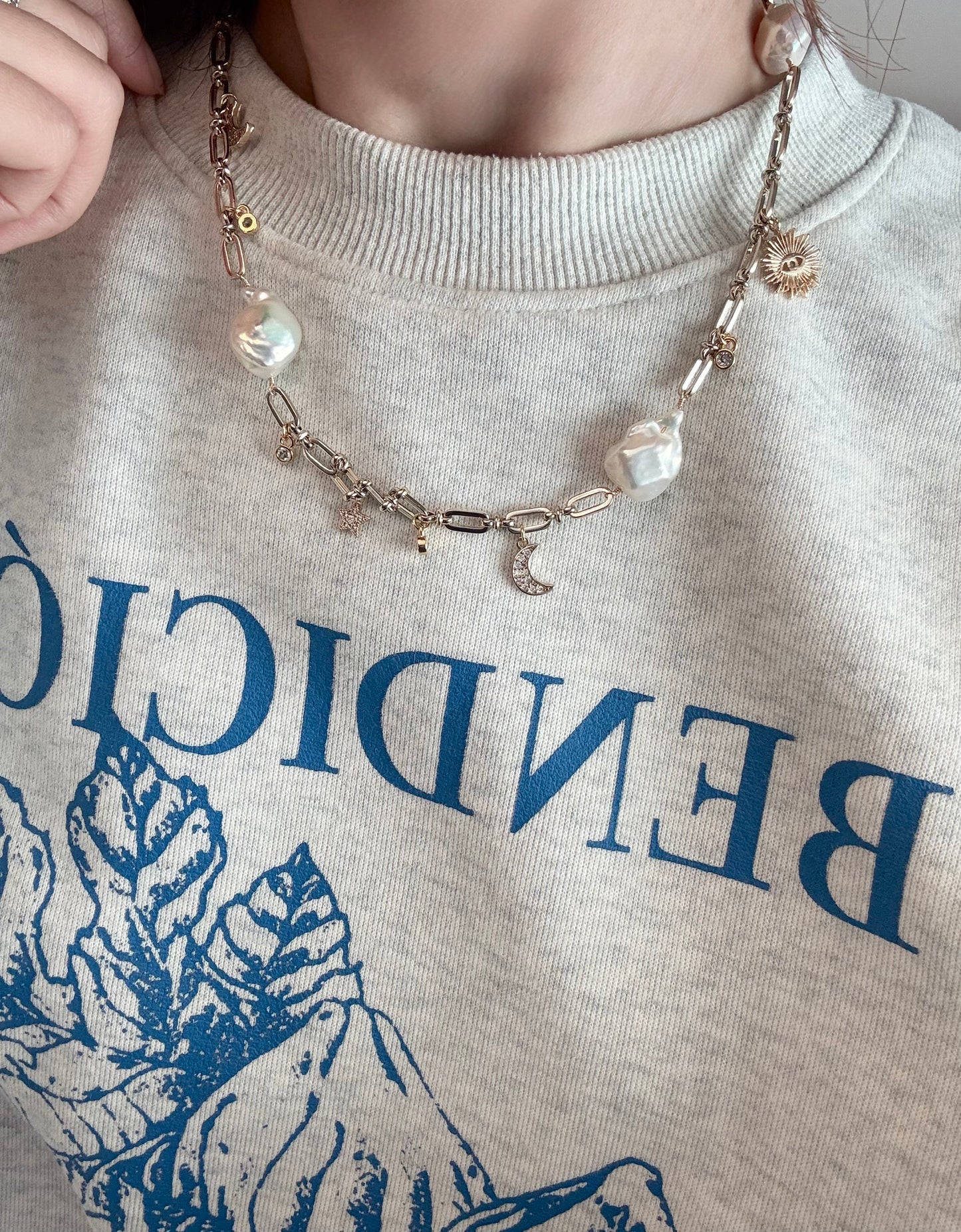 Diamond Baroque Pearl necklace