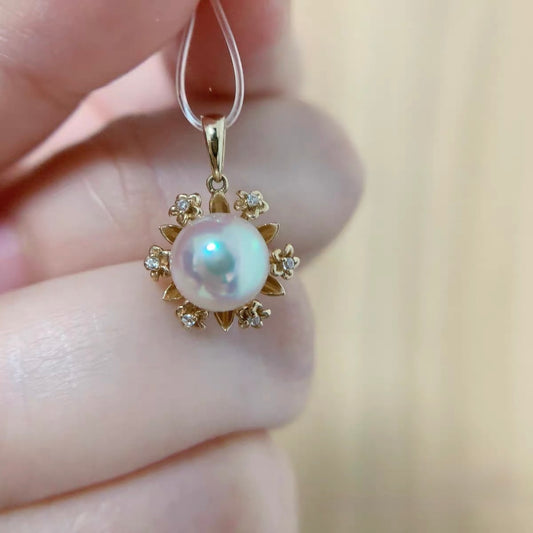 Sunflower Japanese akoya pendant