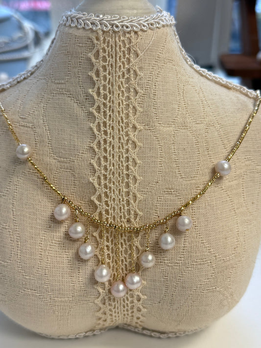 Raindrop Pearl Necklace
