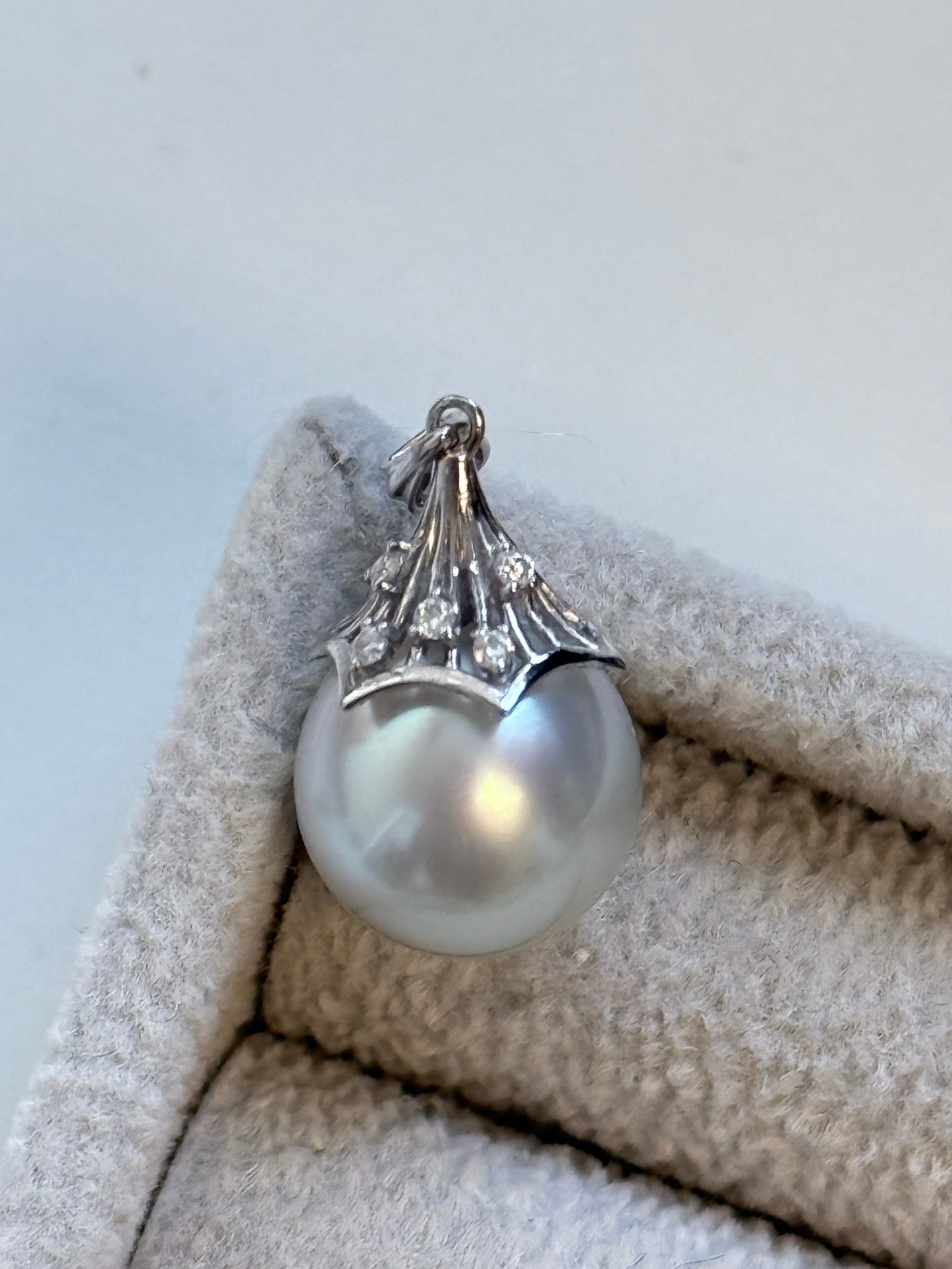 White south Sea Pearl,Single Oval 11.2✖️10.8mm AAA/AA Paspaley