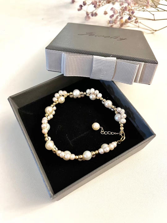 Cat‘s paw Pearl Bracelet