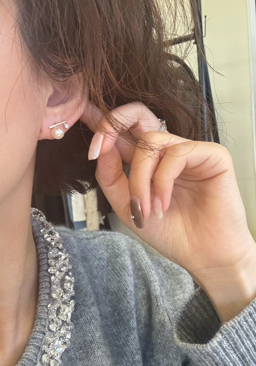 Balance beam Japanese Akoya Earring