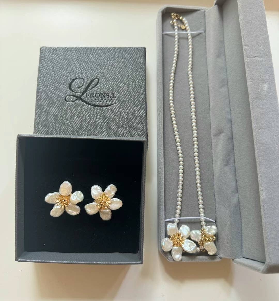 Petal Pearl Necklace