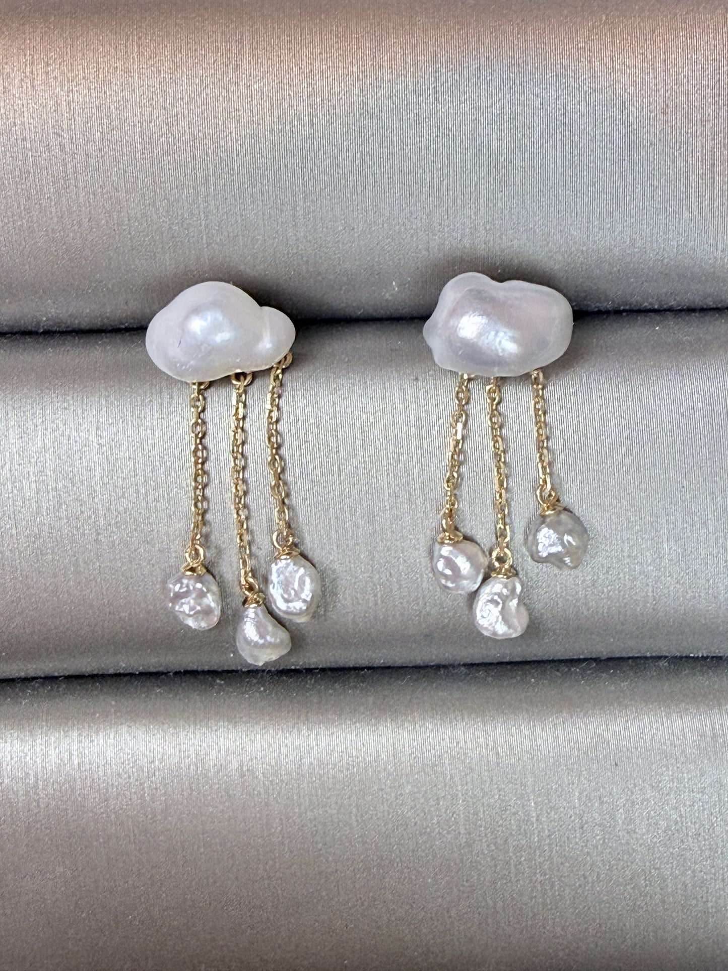 祥云·流光South White keshi Sea Pearl Earrings