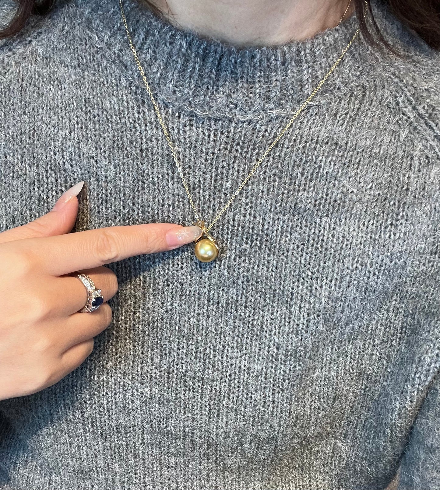 钱袋子Golden Sea Pearl pendant