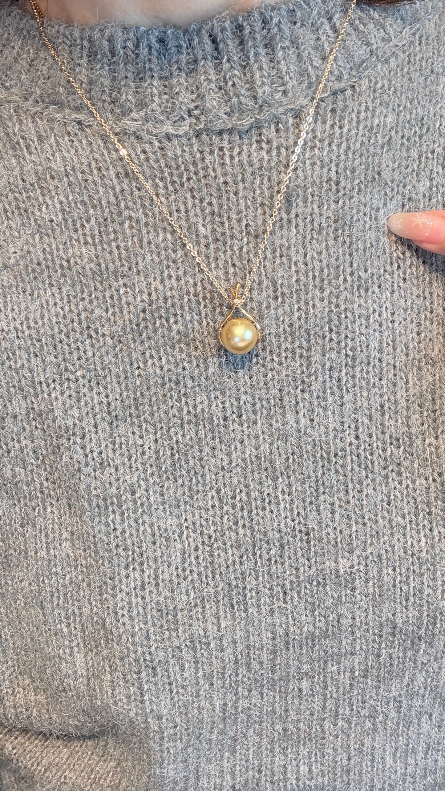 钱袋子Golden Sea Pearl pendant