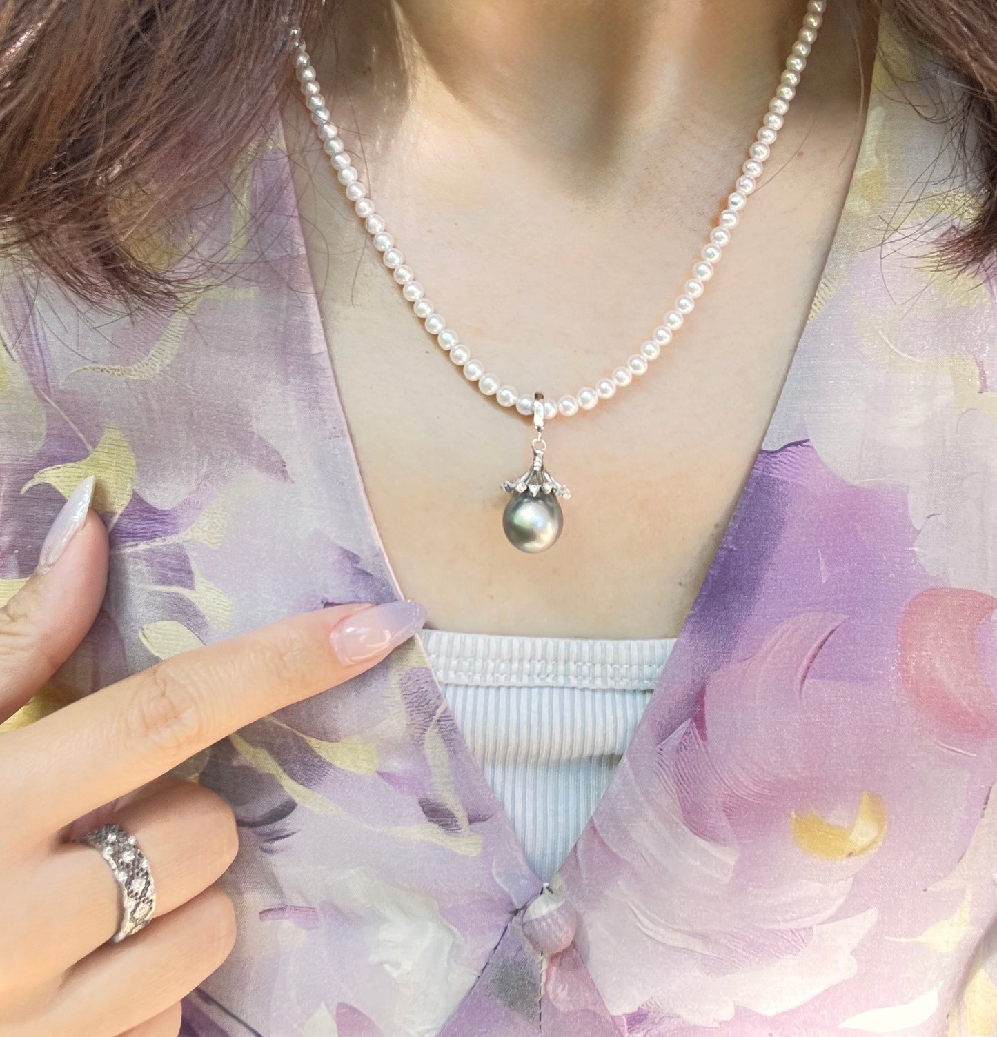 Tahitian Peacock Grey Pearl Pendant