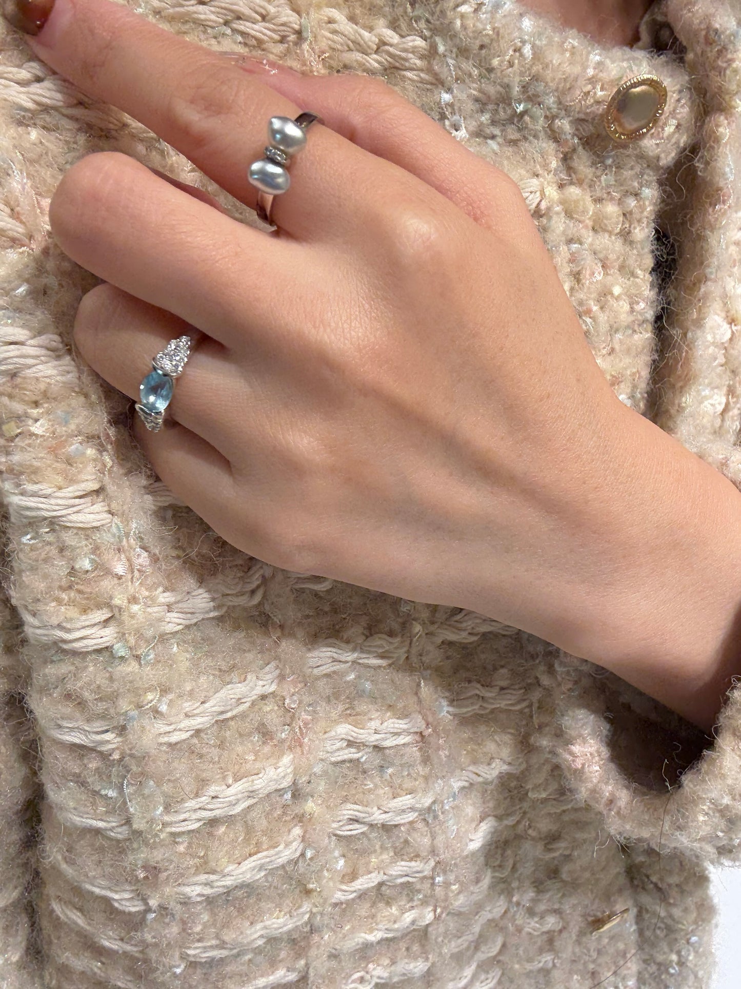 Bow Keshi South White Seapearl Ring