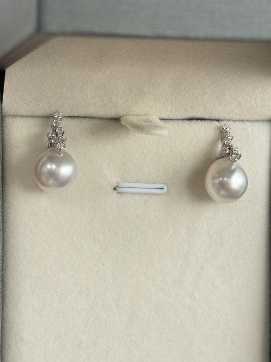 繁星点点South White Baroque Sea Pearl Earrings