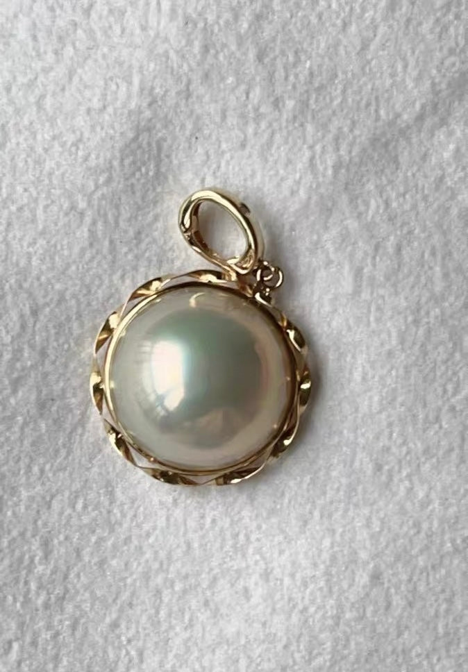 庵美岛粉泡泡sea pearl Mabe pendant