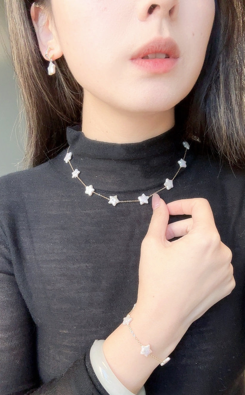 Smile pearl Necklace