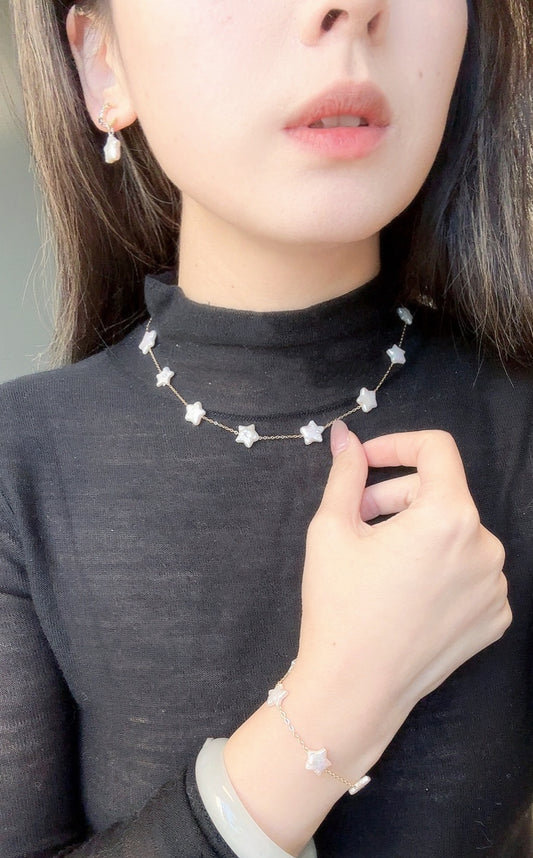 Smile pearl Necklace