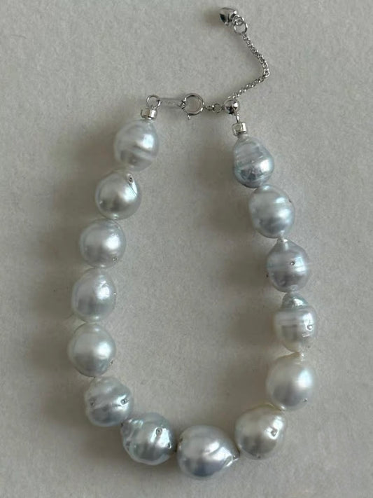 White south Sea Pearl，Pair of Oval 11.6✖️10.6mm AAA/AA Paspaley