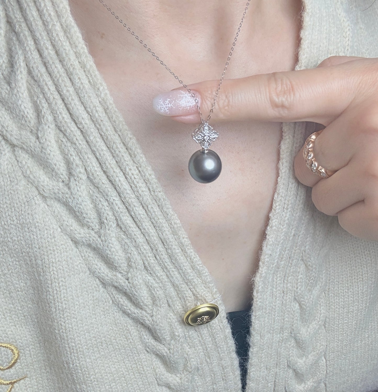 Four-leaf clover Tahiti necklace