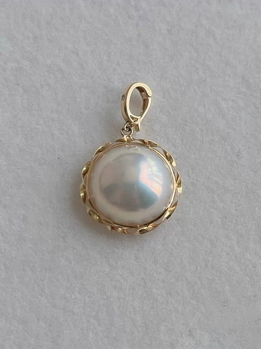 庵美岛粉泡泡sea pearl Mabe pendant