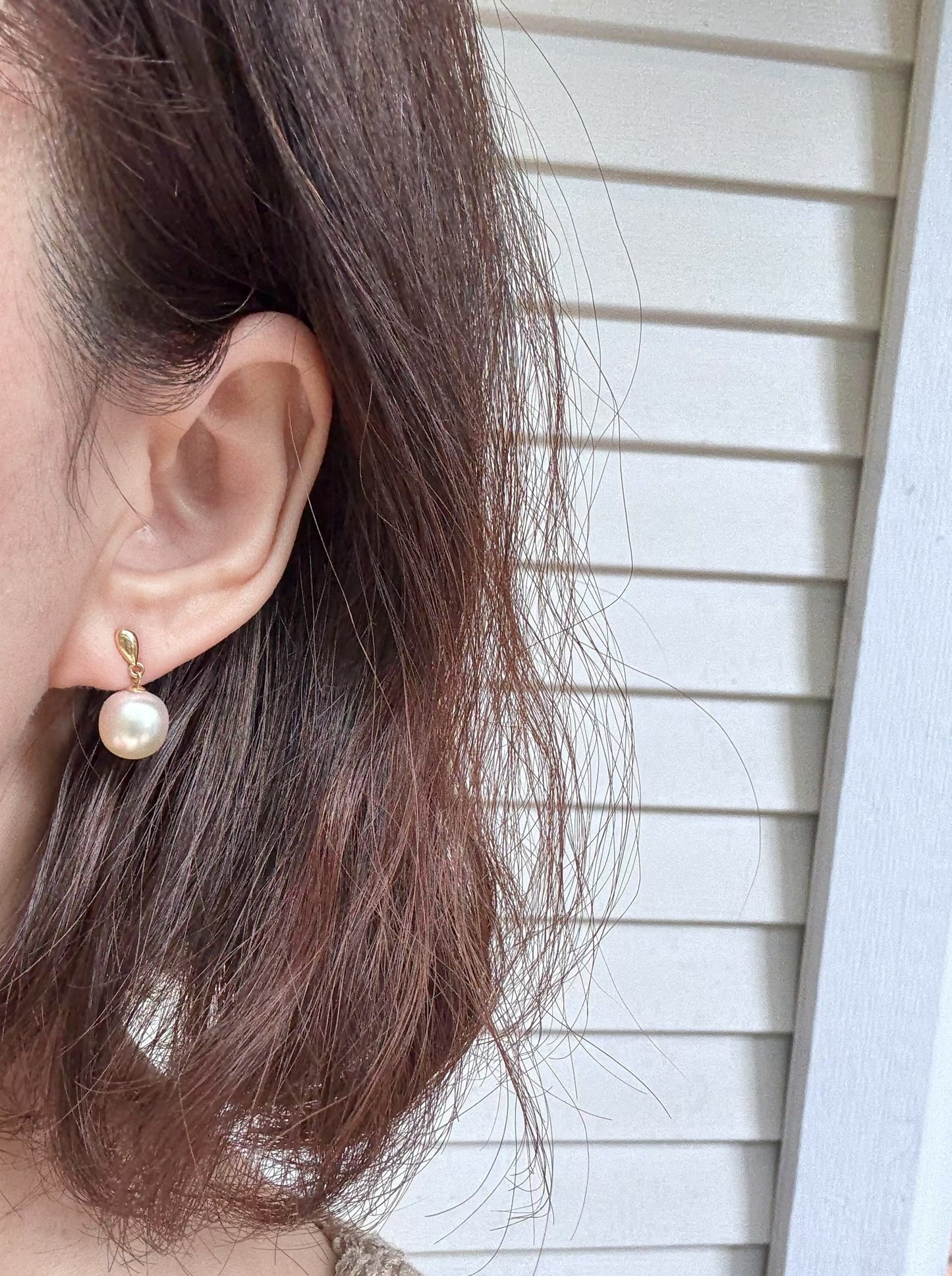 18k solid gold south Sea Pearl earring