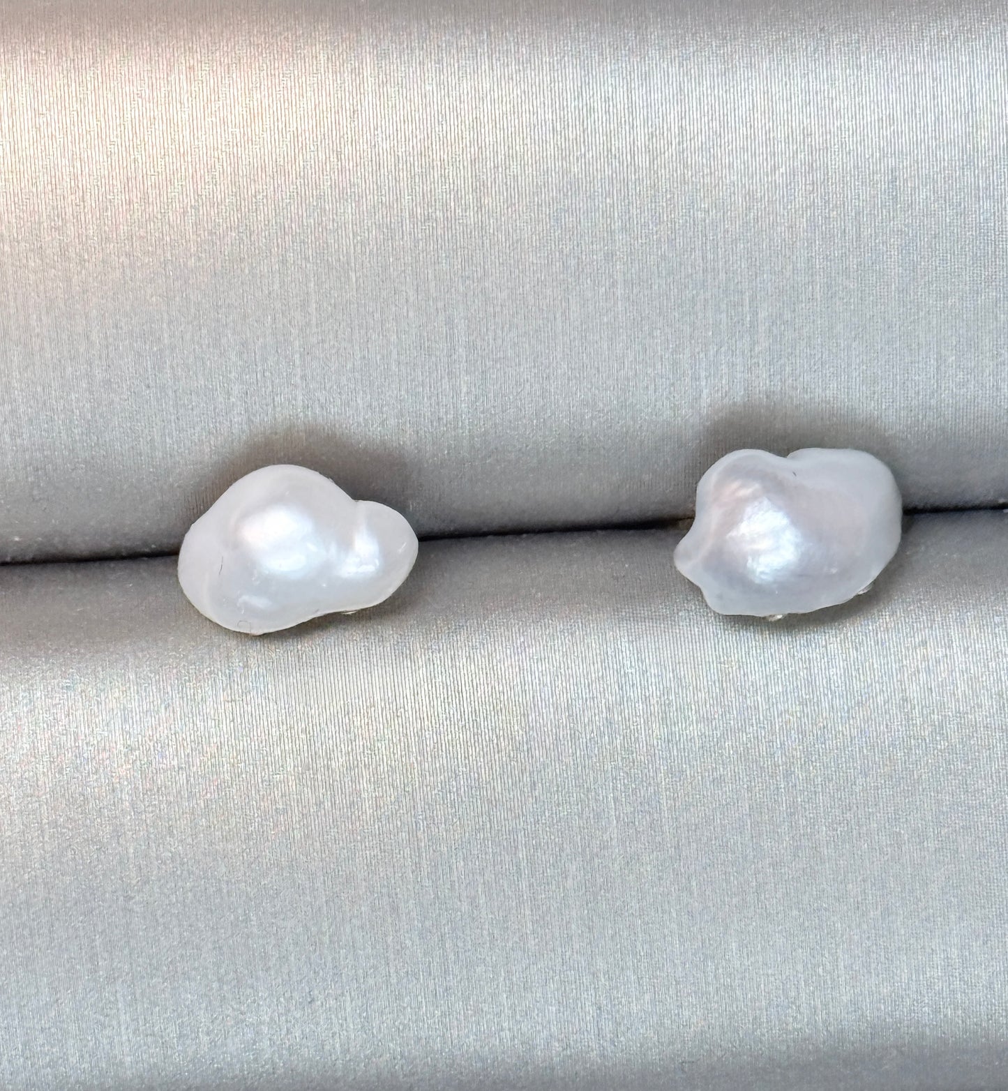 祥云·流光South White keshi Sea Pearl Earrings