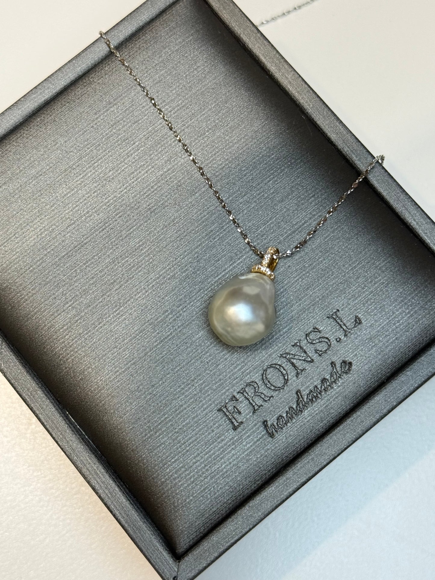South White Baroque Sea Pearl pendant