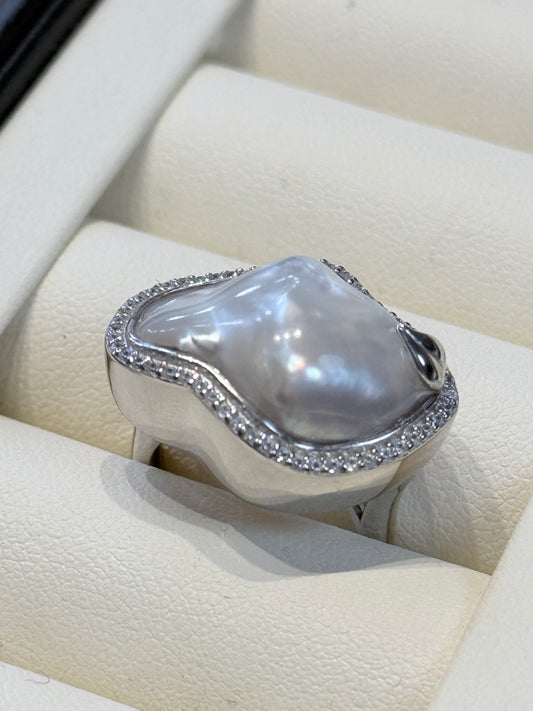 Big South White Seapearl Ring