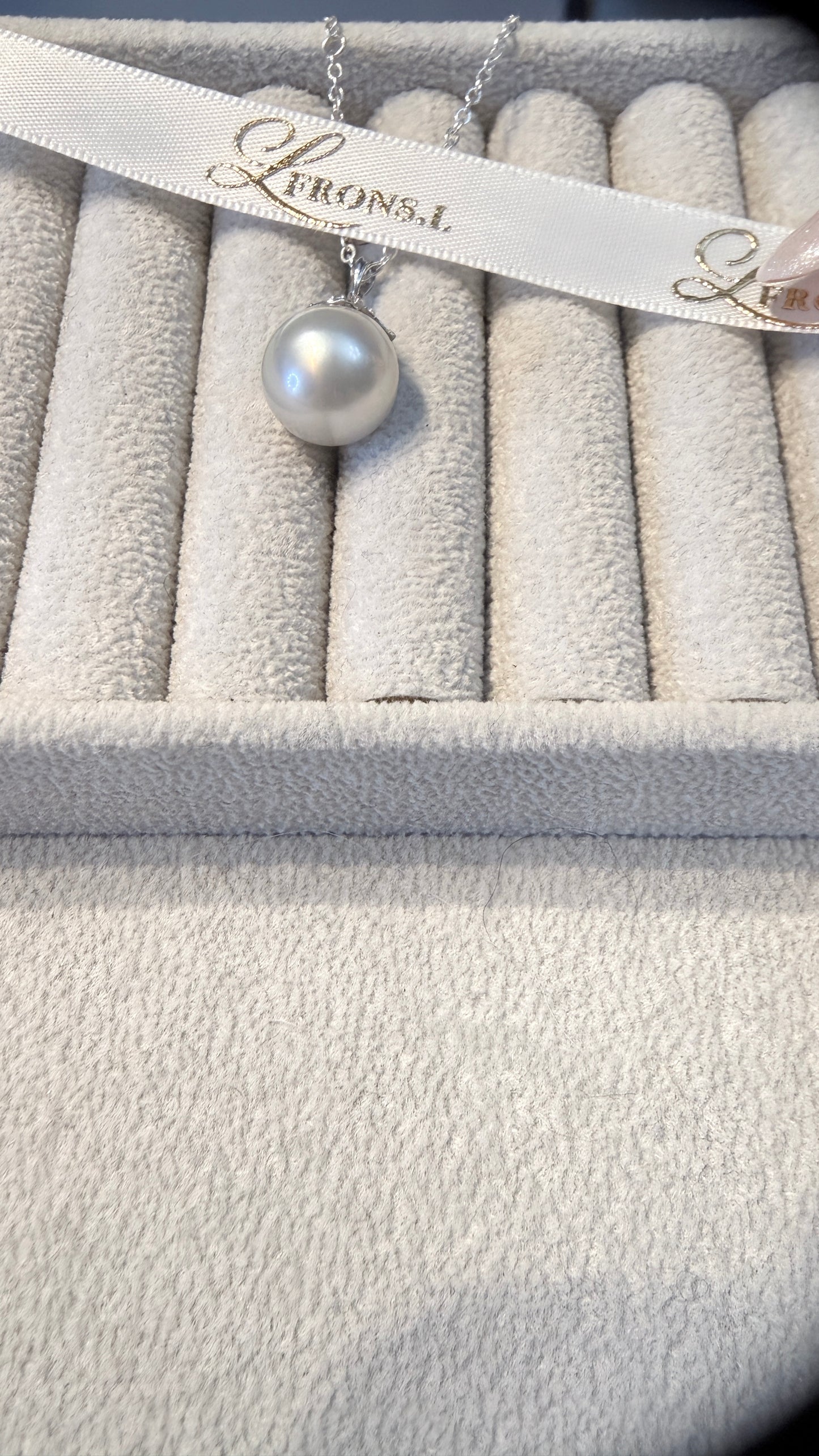 梨花头 South White Baroque Sea Pearl pendant
