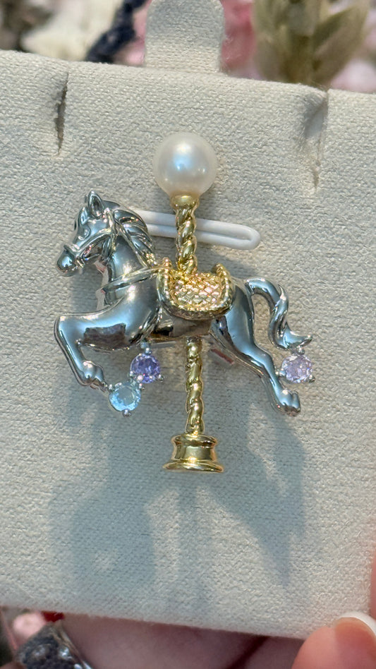 旋转木马Round Pearl Brooch
