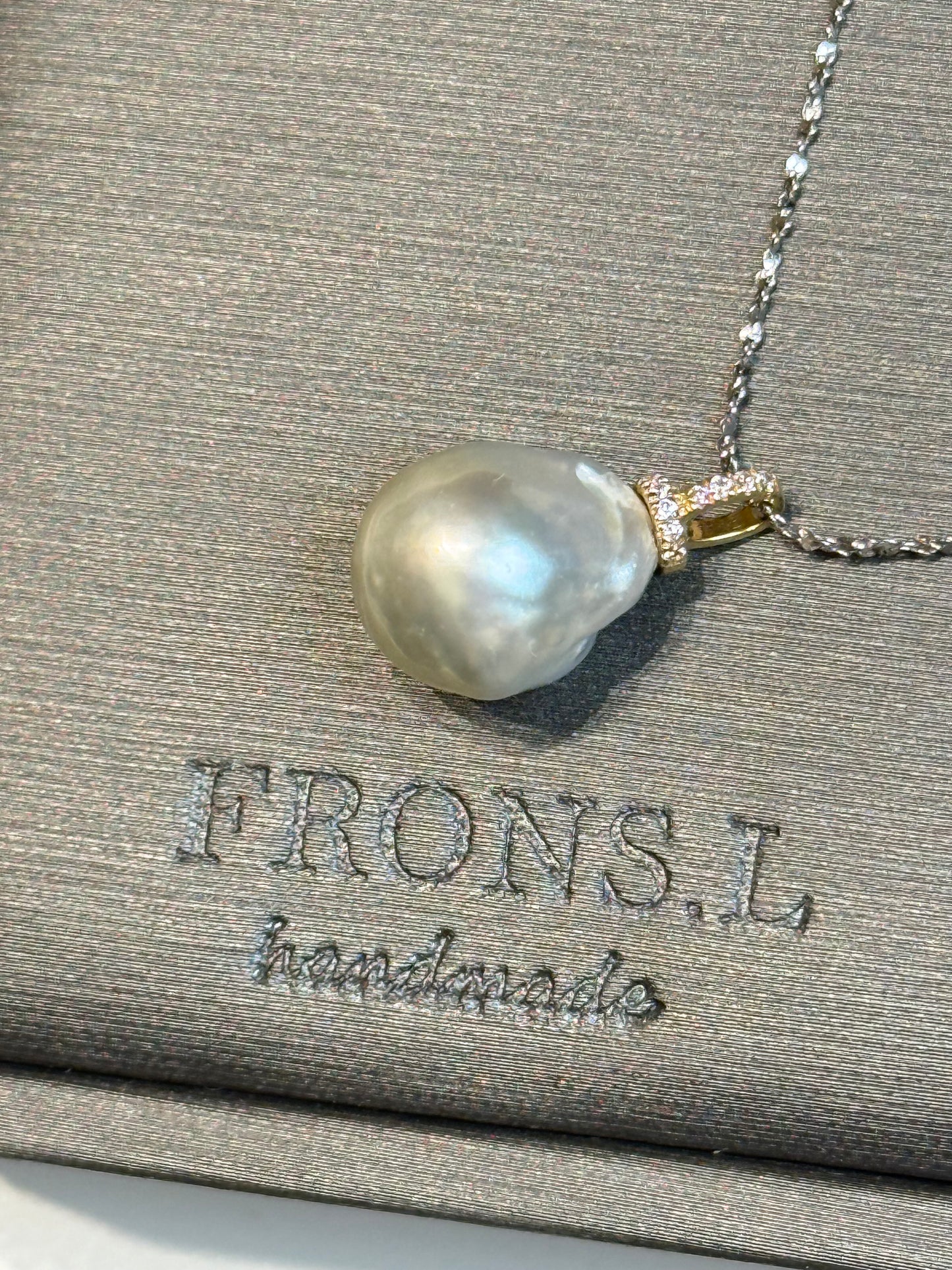 South White Baroque Sea Pearl pendant