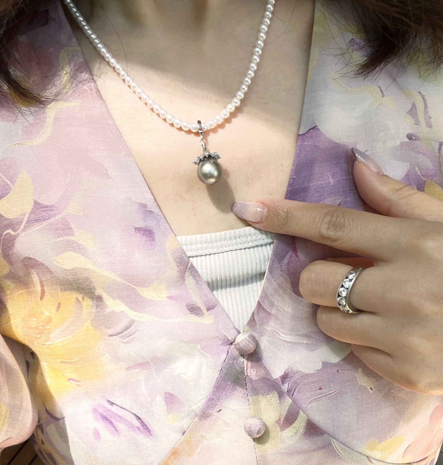 Tahitian Peacock Grey Pearl Pendant