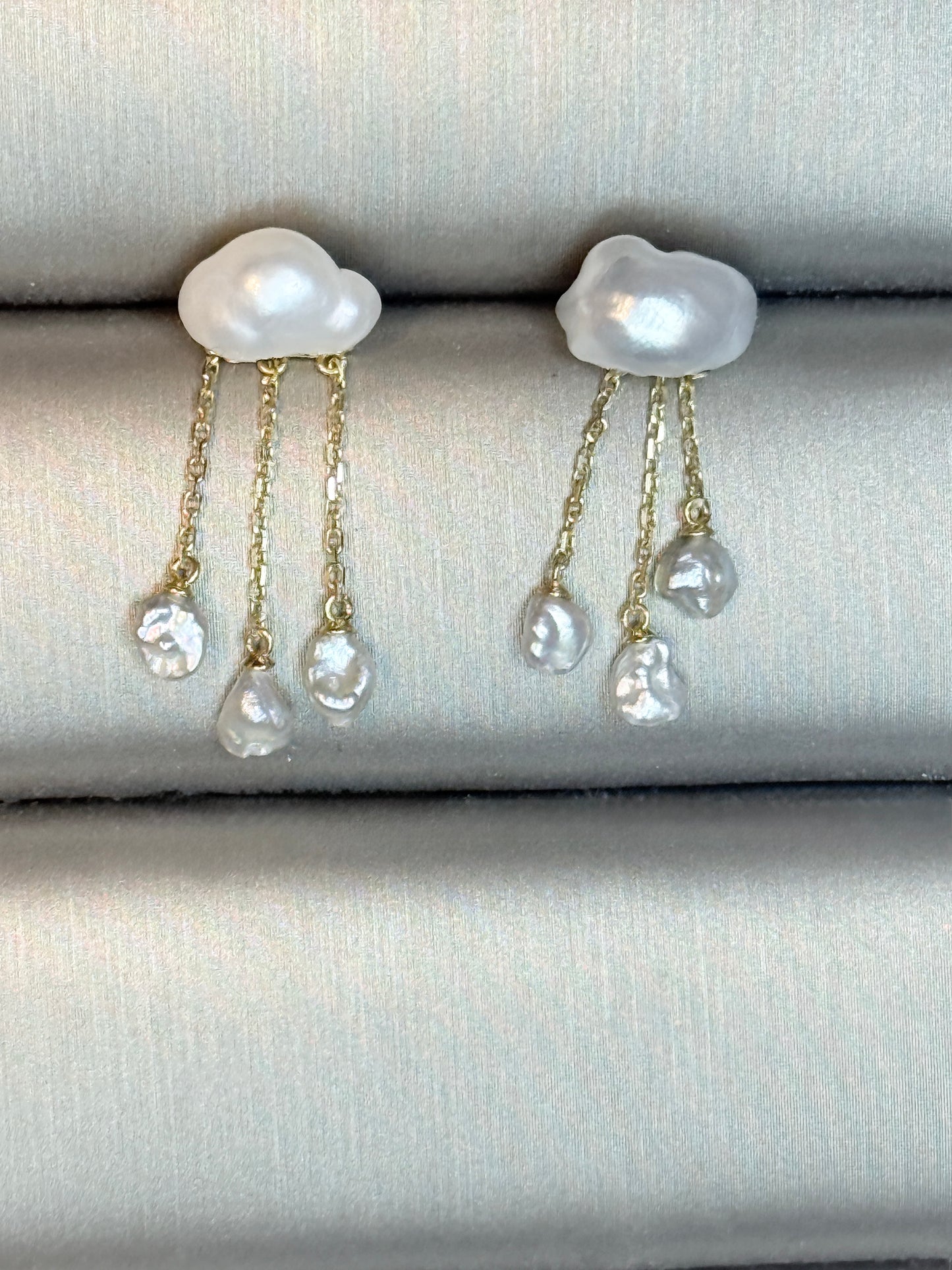 祥云·流光South White keshi Sea Pearl Earrings