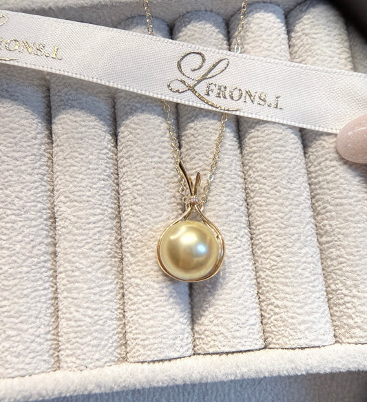 钱袋子Golden Sea Pearl pendant