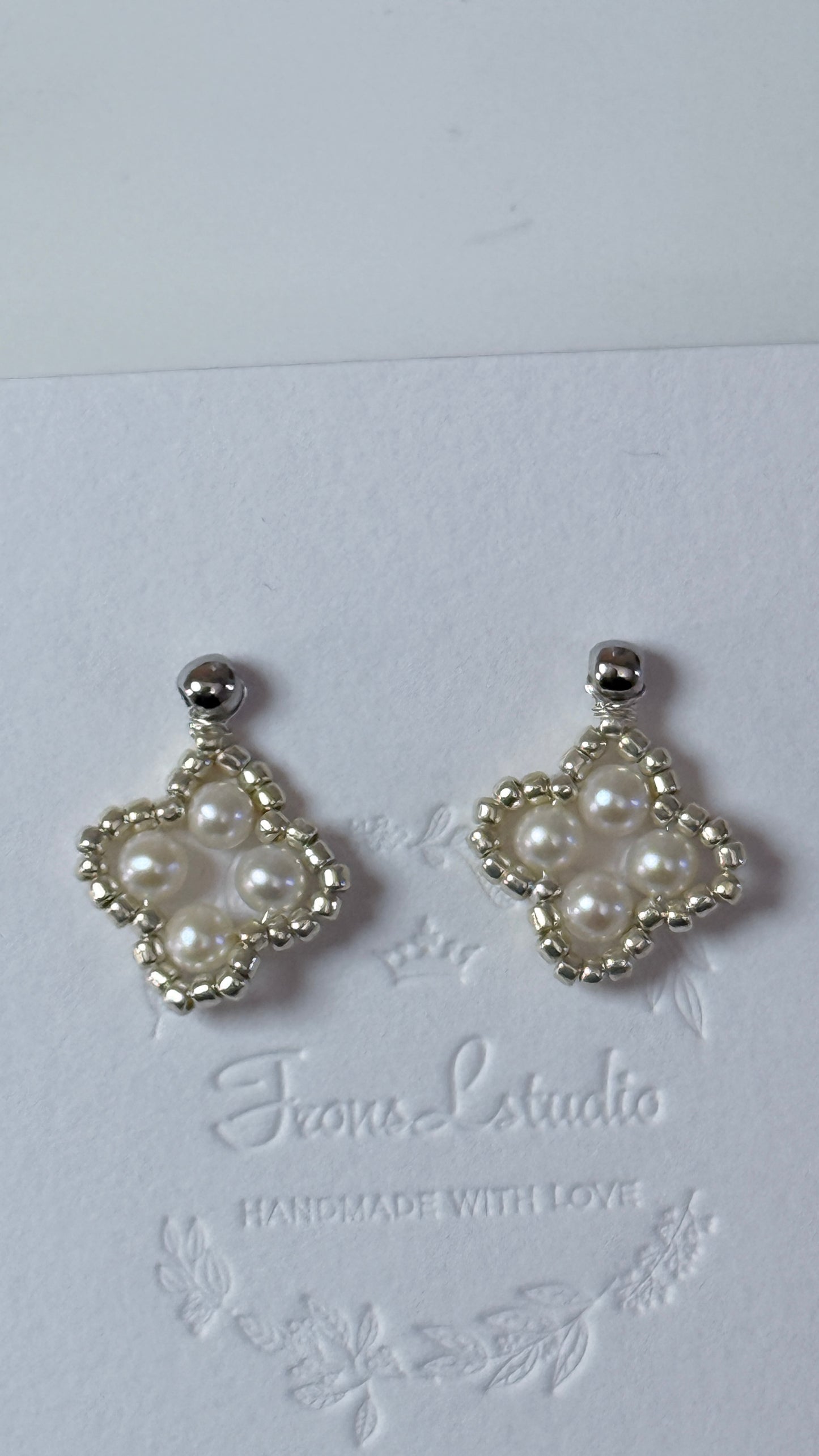 Four-leaf clover freshwater Pearl Stud