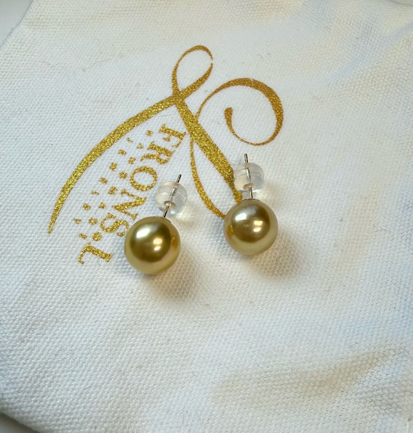 Golden south Sea Pearl stub