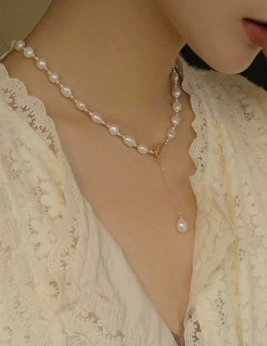 Fleur Necklace