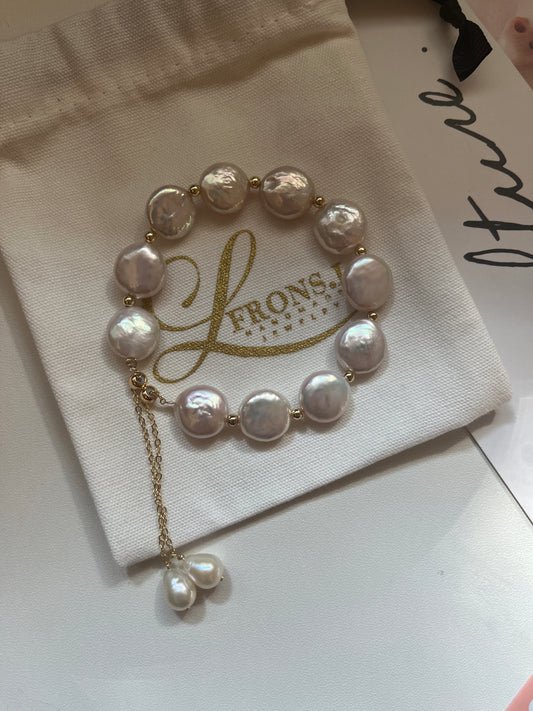 Delia Buttons Pearl Bracelet