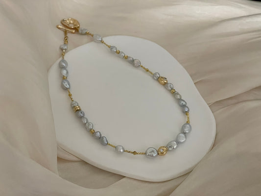 Glacier Baroque Pearl necklace