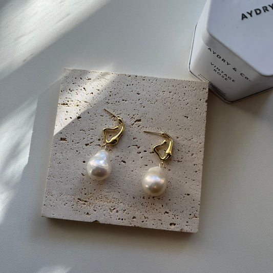 Jefanny Pearl Earrings