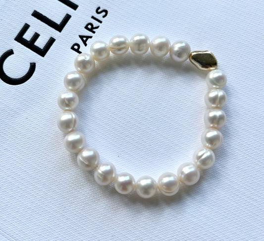 Lorna pearl bracelet